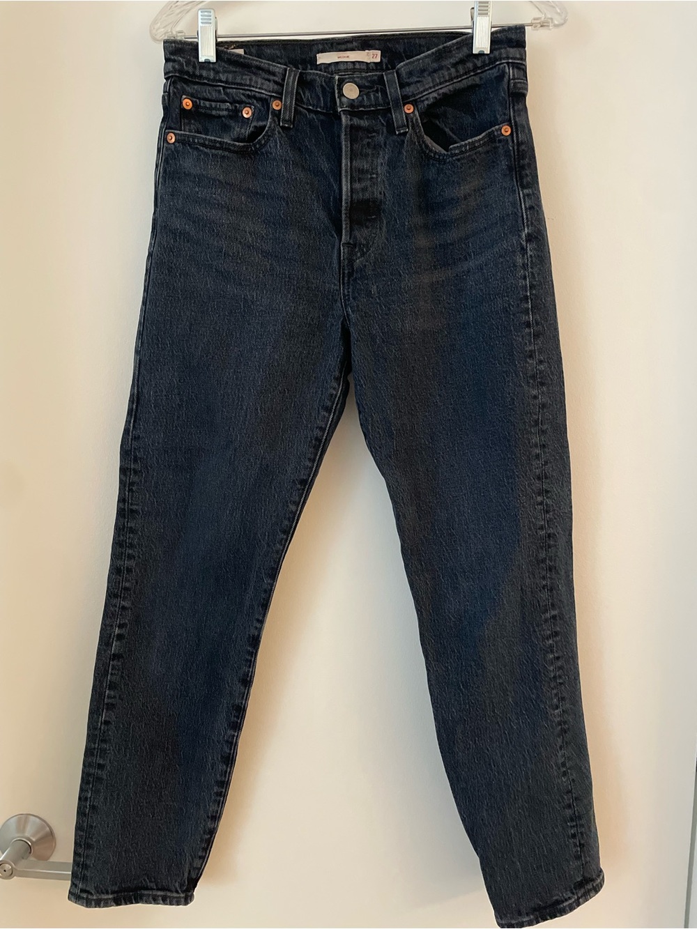 Levi's Women's Dark Black Straight-Leg Jeans